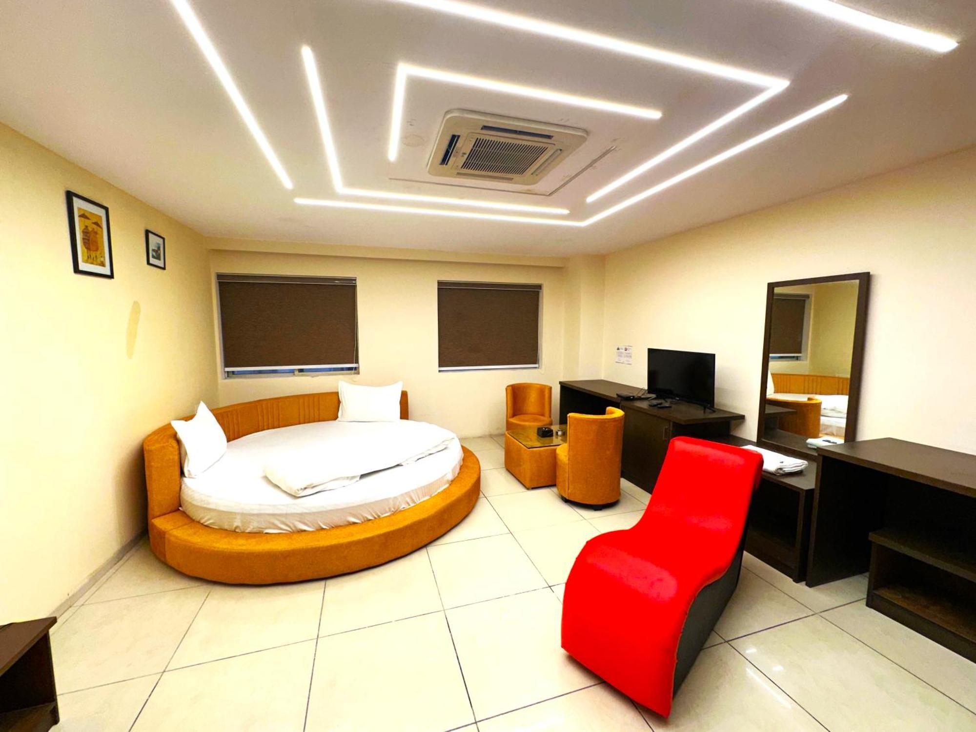 Aundh Elite Stay Пуне Екстер'єр фото